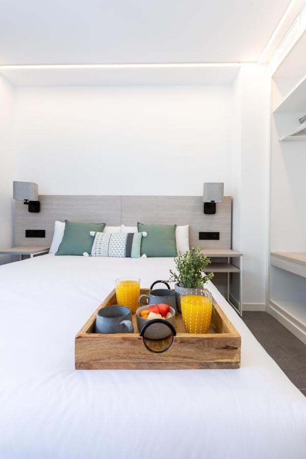 Art Apartments كاستيلديفيلس المظهر الخارجي الصورة
